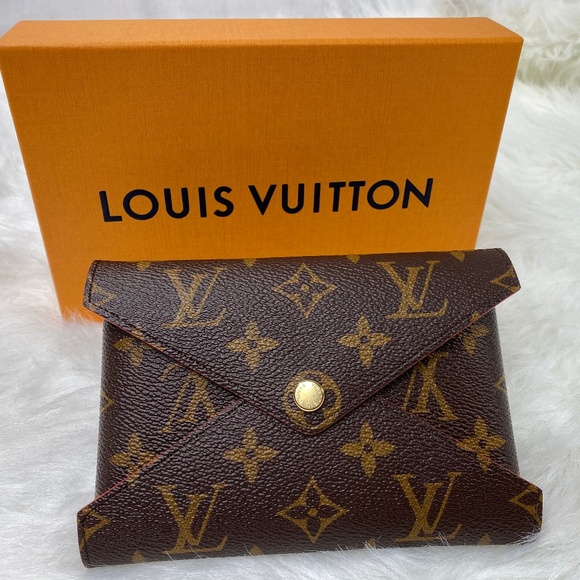 Louis Vuitton Handbags - BNIB Louis Vuitton Kirigami Medium Size